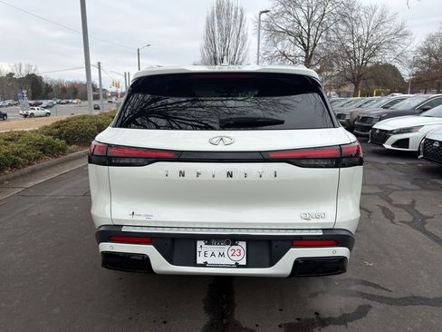 Used 2023 INFINITI QX60 Luxe w/ Cargo Package image 6