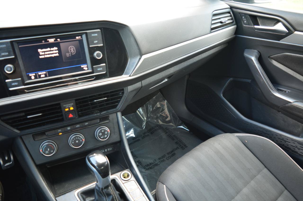 Used 2023 Volkswagen Jetta Sport FWD image 22