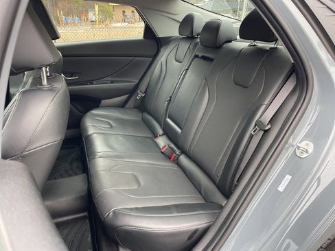 Used 2022 Hyundai Elantra Limited w/ Cargo Package image 20