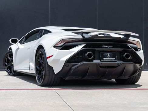 Used 2023 Lamborghini Huracan Tecnica RWD image 7