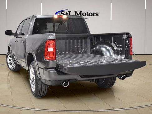 New 2026 RAM 1500 Big Horn AWD/4WD image 9