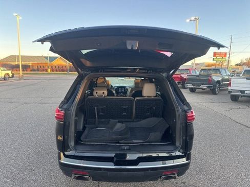 Certified 2023 Chevrolet Traverse Premier w/ LPO, Floor Liner Package image 11