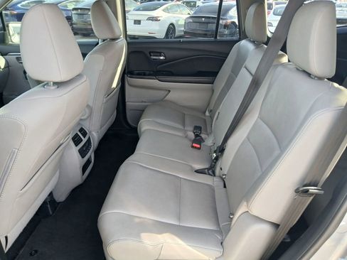 Used 2022 Honda Pilot Special Edition image 13