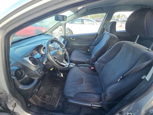 Used 2011 Honda Fit Sport image 7
