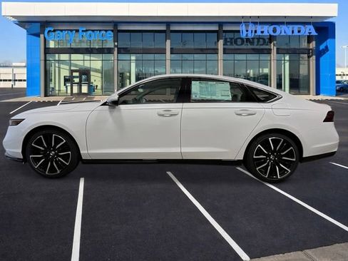 New 2026 Honda Accord Touring image 2