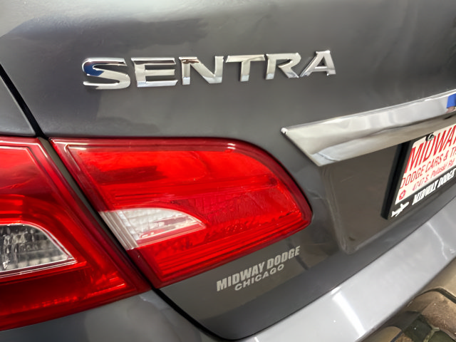 Used 2019 Nissan Sentra SV FWD image 8
