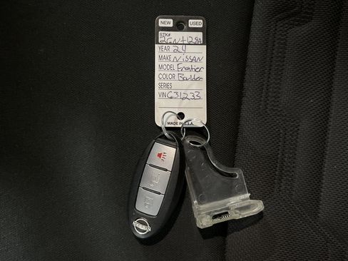 Used 2024 Nissan Frontier PRO-4X w/ Off-Road Protection Package image 25