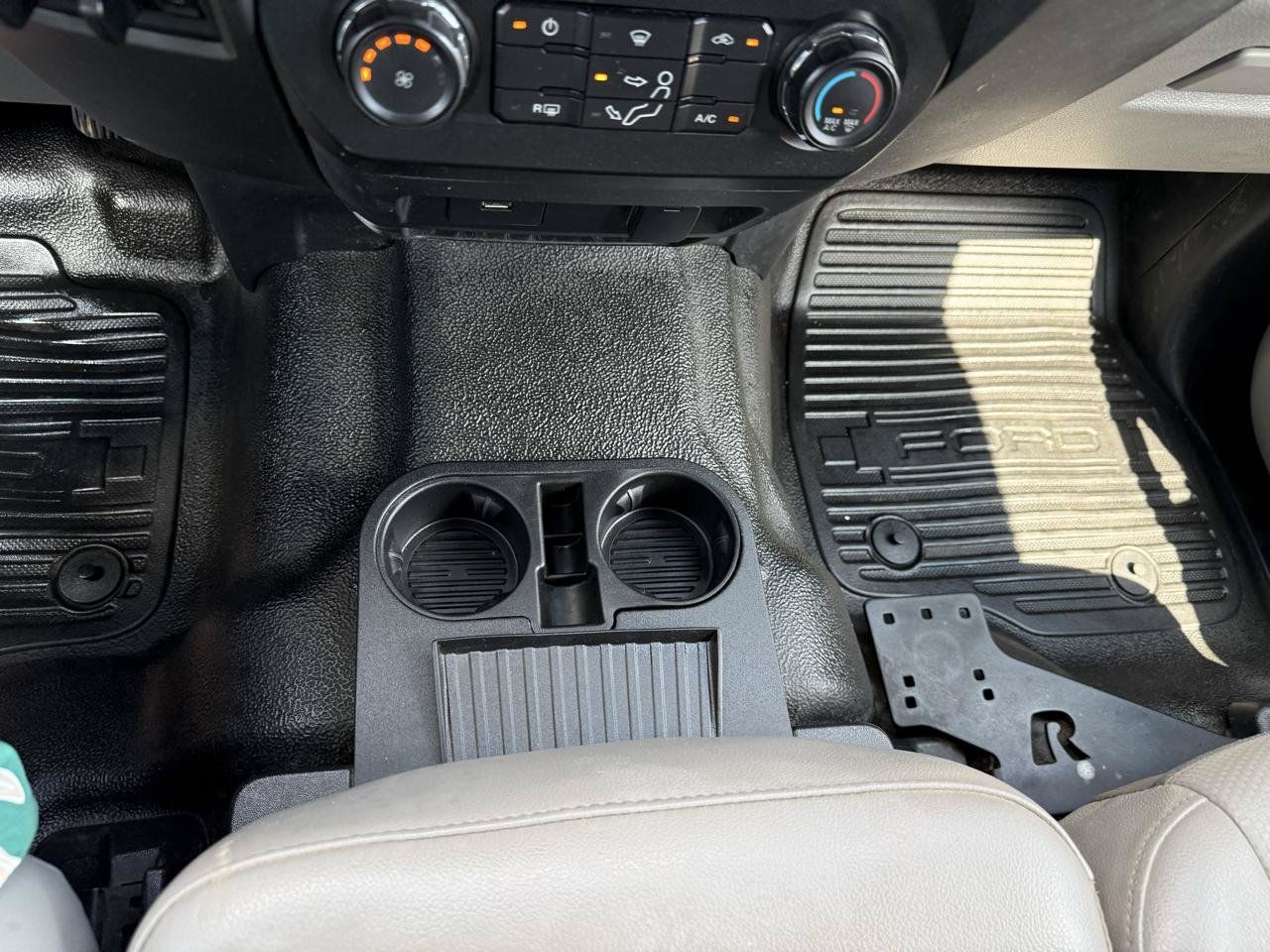 Used 2019 Ford F250 XL w/ Power Equipment Group AWD/4WD image 32