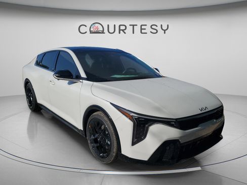 New 2026 Kia K4 GT-Line Turbo FWD image 4