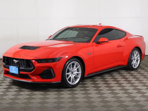Used 2025 Ford Mustang GT Premium RWD image 10