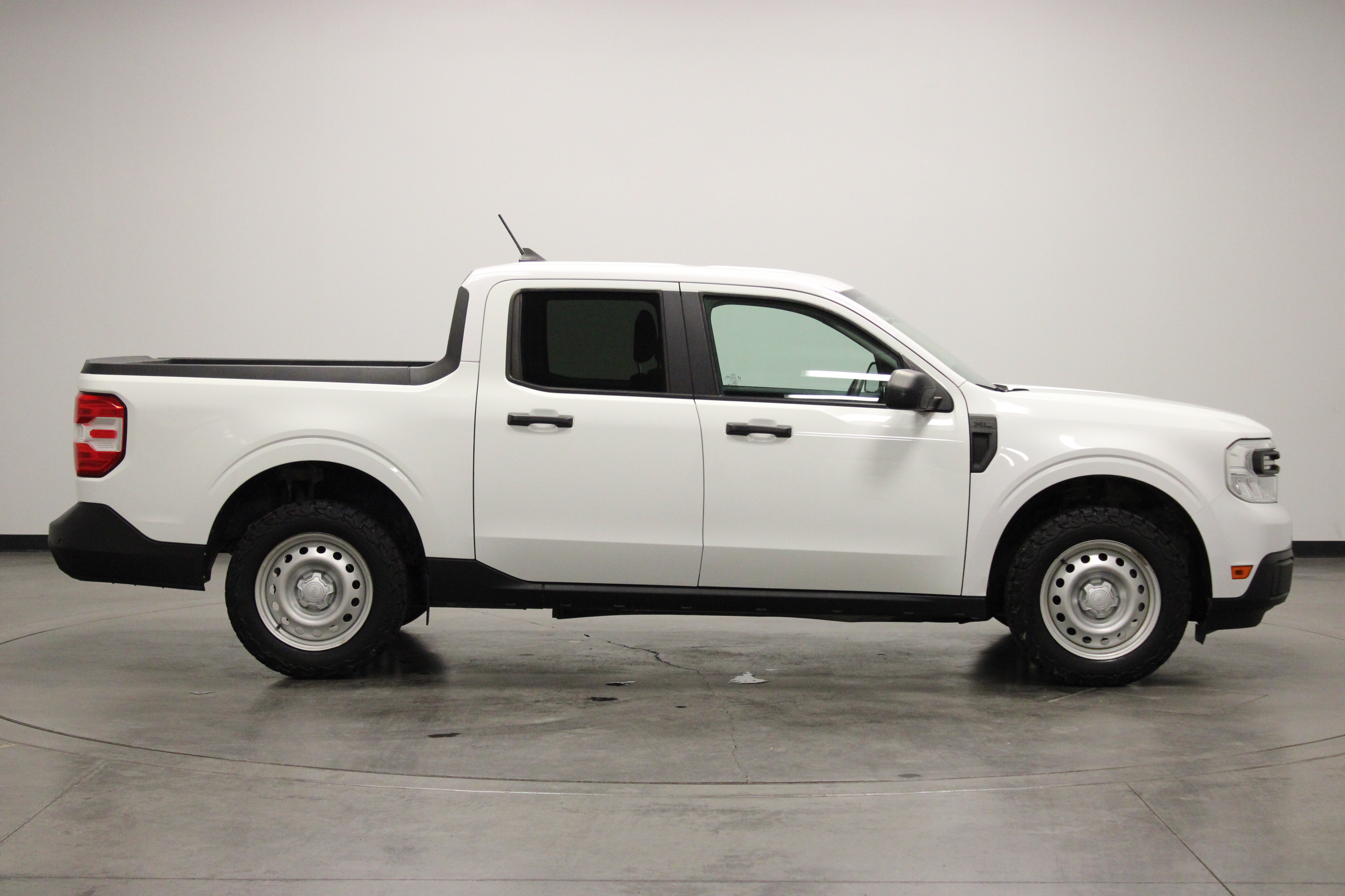 Used 2022 Ford Maverick XL w/ Equipment Group 100A Standard AWD/4WD image 9