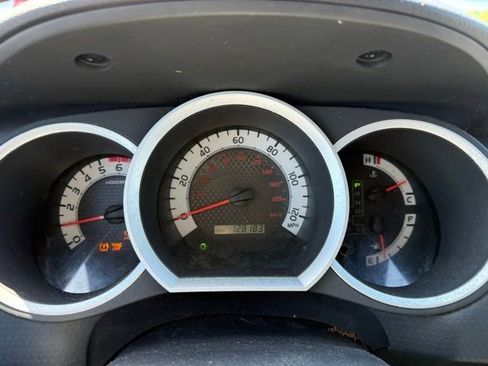 Used 2012 Toyota Tacoma 4x4 Double Cab w/ TRD Sport Pkg image 30
