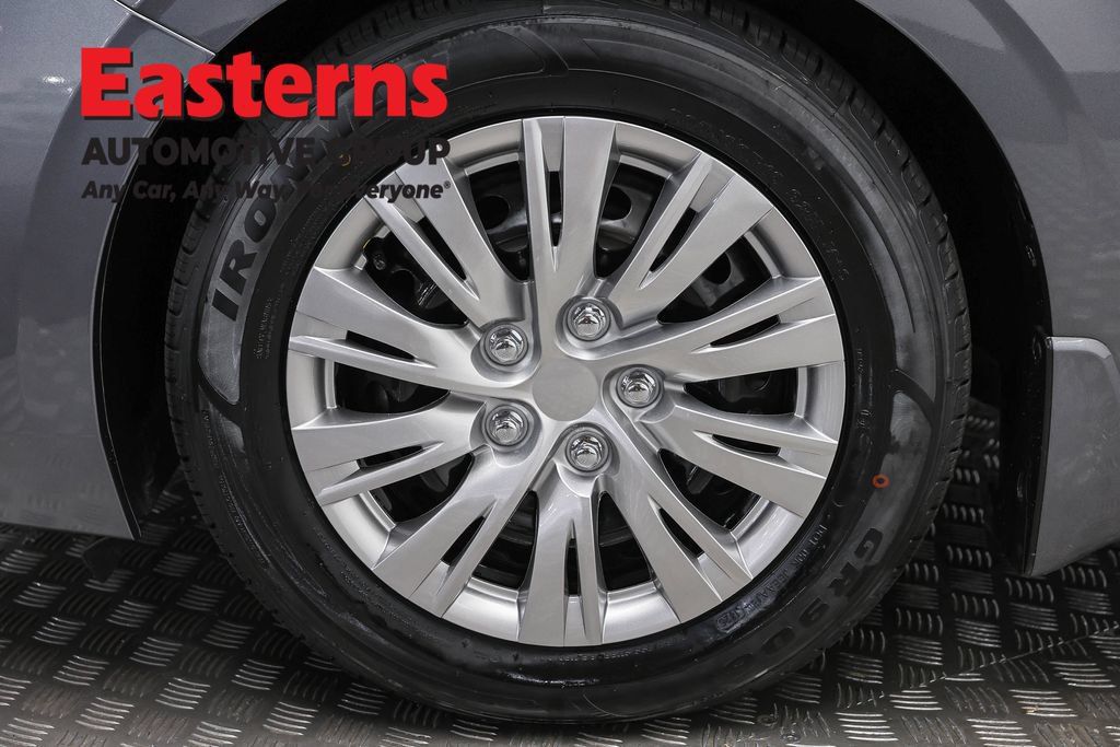 Used 2023 Nissan Sentra S FWD image 32