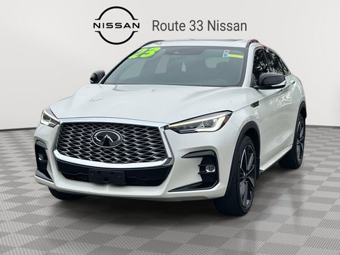 Used 2023 INFINITI QX55 Luxe w/ Cargo Package image 2