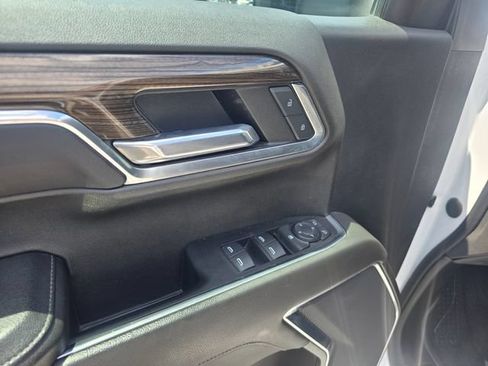 Used 2022 Chevrolet Silverado 1500 LT w/ Protection Package AWD/4WD image 12