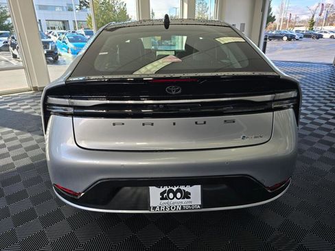 New 2026 Toyota Prius Plug-In Hybrid image 4