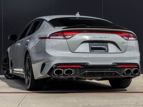 Used 2022 Kia Stinger GT2 image 6