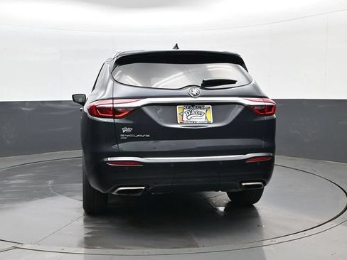 Used 2021 Buick Enclave Essence w/ Sound and Sites Package AWD/4WD image 6