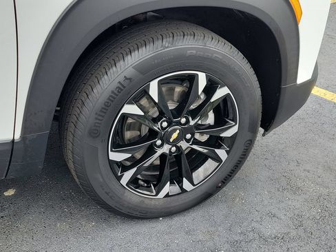 Used 2023 Chevrolet TrailBlazer LT w/ Convenience Package AWD/4WD image 6