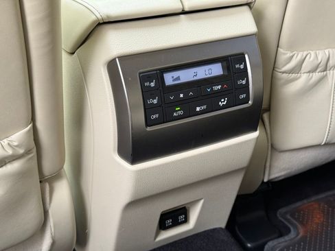 Certified 2022 Lexus GX 460 Premium w/ Accessory Package AWD/4WD image 23