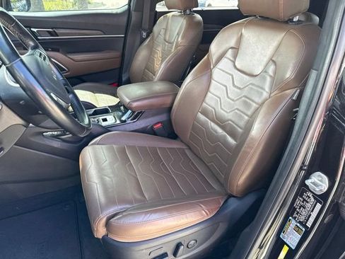 Certified 2022 Kia Telluride SX w/ SX Prestige Package AWD/4WD image 15