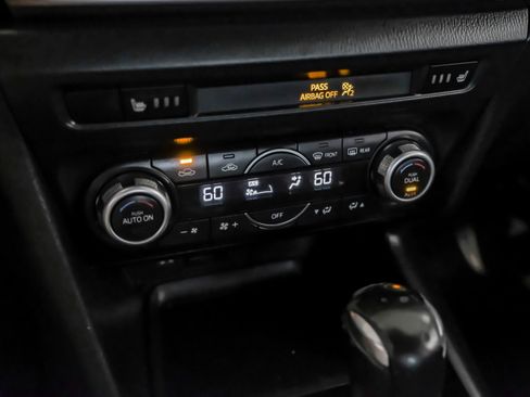 Used 2018 MAZDA MAZDA3 Touring image 25