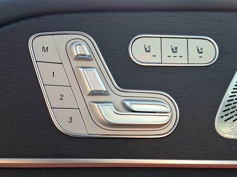 Used 2025 Mercedes-Benz GLE 350 4MATIC image 26