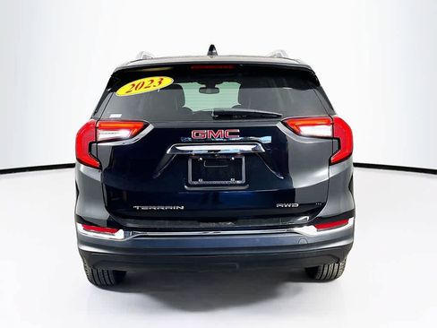 Used 2023 GMC Terrain SLT image 5