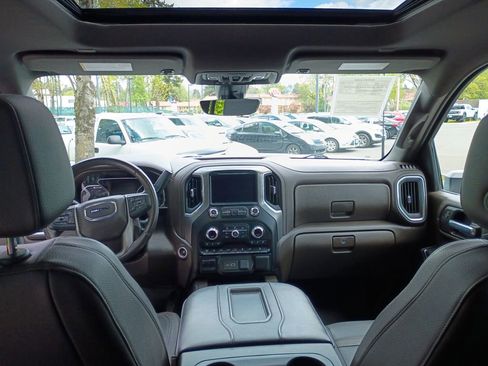 Used 2021 GMC Sierra 2500 Denali w/ Denali Ultimate Package AWD/4WD image 25