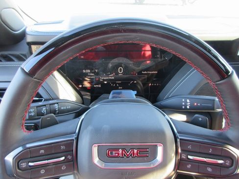 New 2026 GMC Yukon AT4 Ultimate image 18