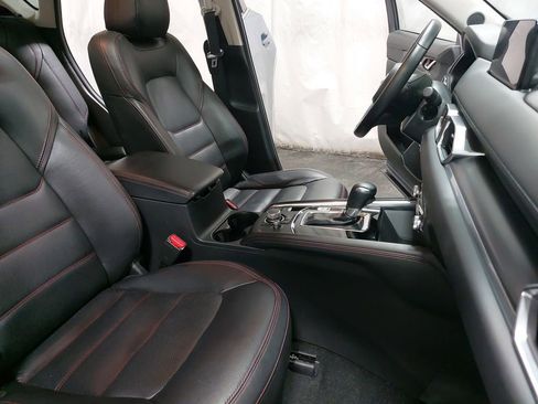 Used 2024 MAZDA CX-5 Carbon Edition image 9