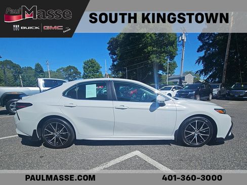 Used 2023 Toyota Camry SE AWD/4WD image 8
