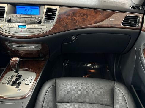 Used 2009 Hyundai Genesis 3.8 image 27