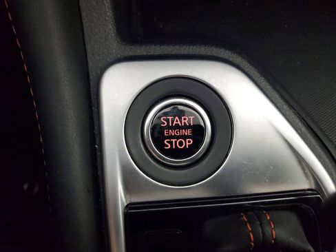 Used 2024 Nissan Sentra SR w/ SR Premium Package image 18