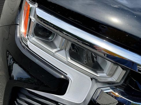 Used 2024 Chevrolet Silverado 1500 LT AWD/4WD image 23