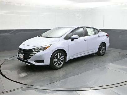 New 2025 Nissan Versa SV w/ Trunk Package