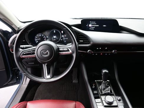 Used 2023 MAZDA MAZDA3 s image 13