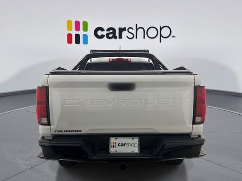 Used 2025 Chevrolet Colorado Z71 w/ Midnight Edition AWD/4WD image 4