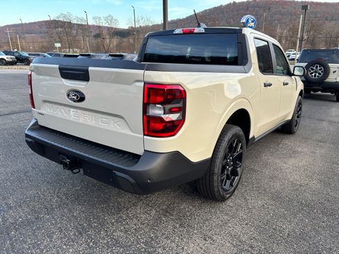 New 2025 Ford Maverick XLT w/ XLT Luxury Package image 4