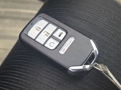 Used 2022 Honda Accord LX image 31