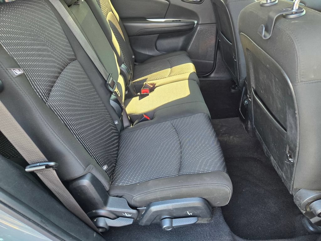 Used 2020 Dodge Journey SE w/ SE Popular Equipment Group FWD image 14