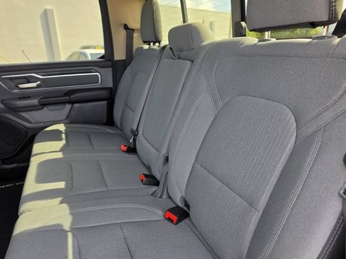 Used 2020 RAM 1500 Big Horn AWD/4WD image 12