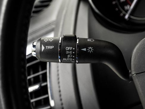 Used 2018 Jaguar F-TYPE Coupe image 28