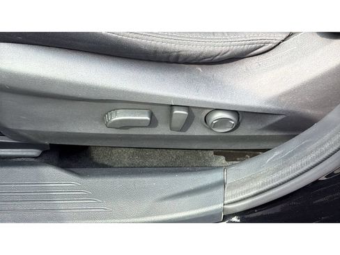 Used 2024 Subaru Outback Premium AWD/4WD image 30