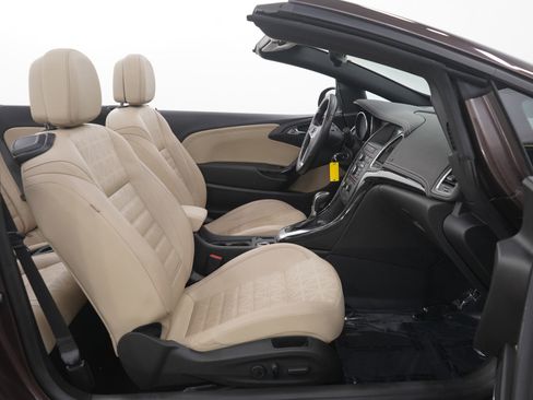 Used 2017 Buick Cascada Premium image 11