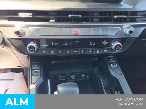 Used 2025 Kia Telluride S FWD image 22
