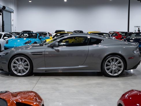 Used 2010 Aston Martin DBS image 3