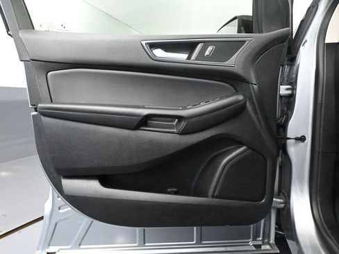 Used 2024 Ford Edge SE w/ Black Appearance Package AWD/4WD image 19