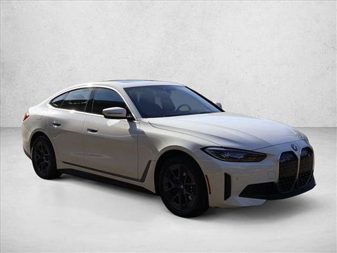 Used 2023 BMW i4 eDrive35 w/ Premium Package RWD image 4