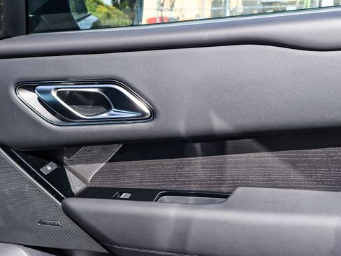 New 2026 Land Rover Range Rover Velar Dynamic SE image 26